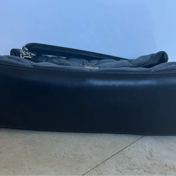 YSL Quilted Loulou Puffer - Picture 7 of 9